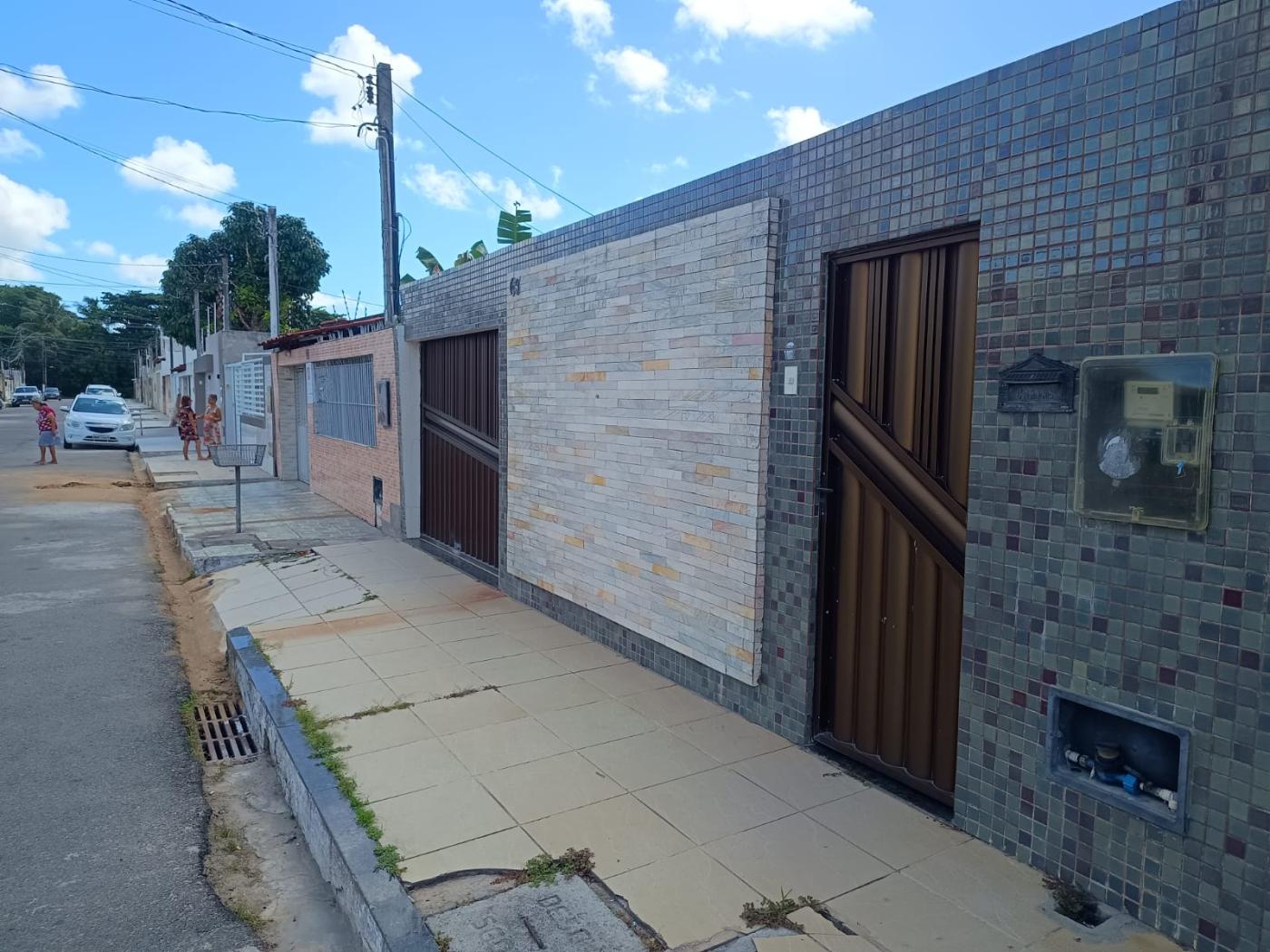 Casa para alugar com 4 quartos, 200m² - Foto 4