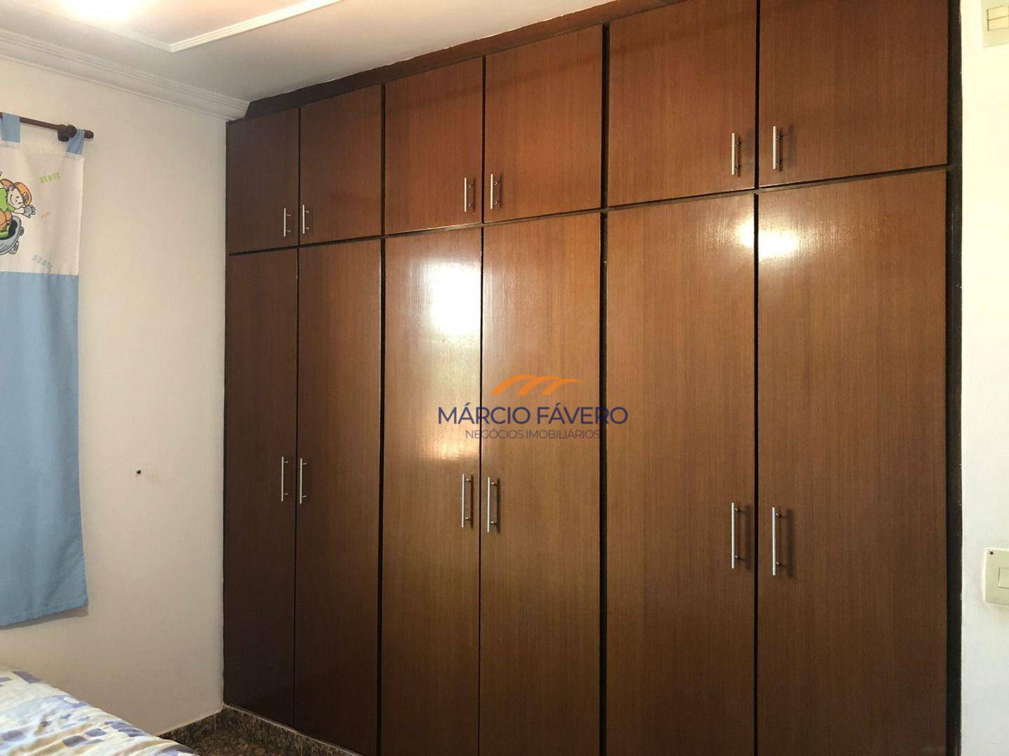 Casa à venda com 4 quartos, 180m² - Foto 12