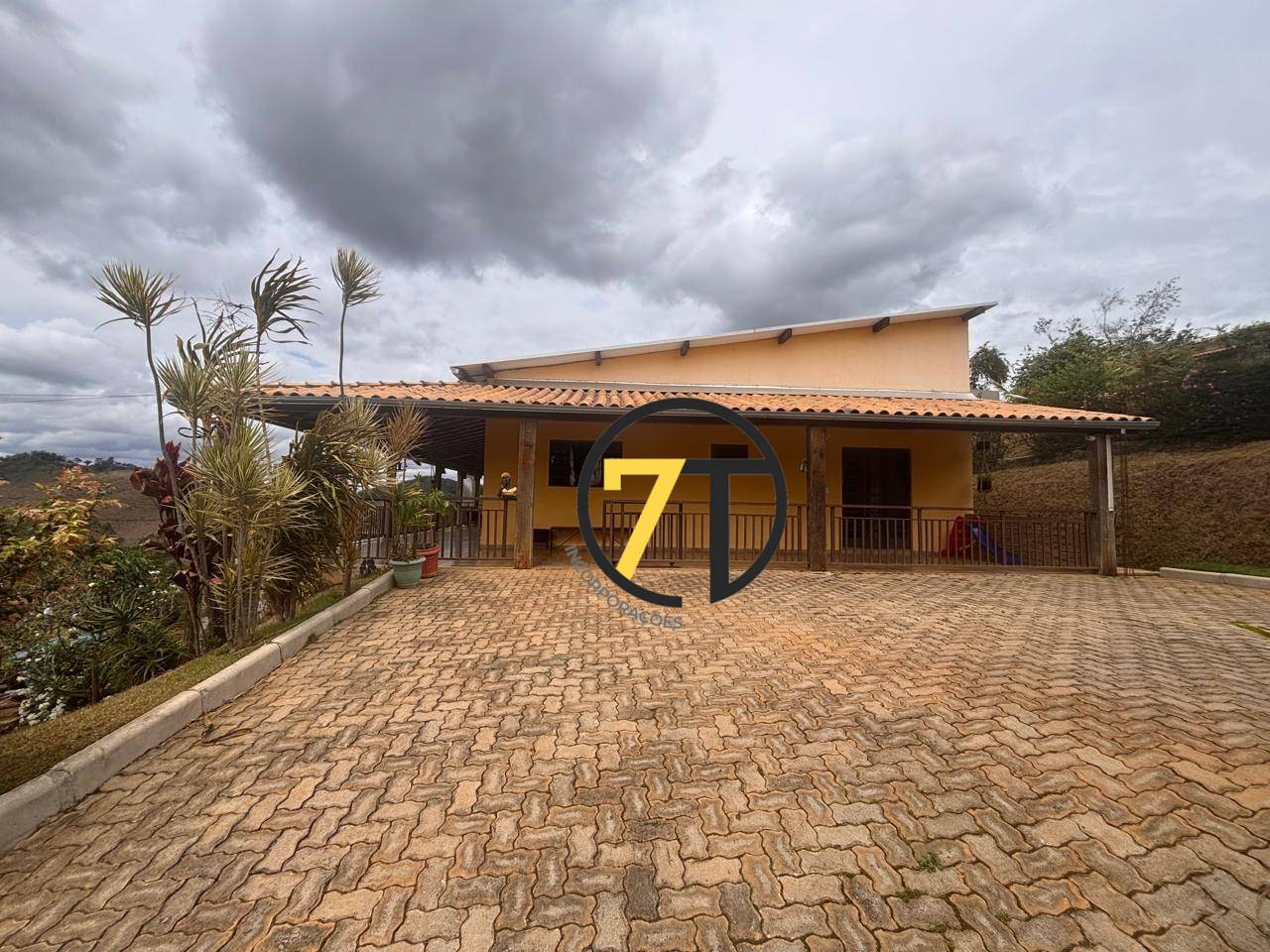 Chácara, 3 quartos, 1000 m² - Foto 1