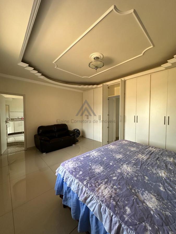 Casa à venda com 3 quartos, 418m² - Foto 19