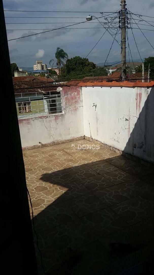 Sobrado à venda com 3 quartos, 77m² - Foto 2