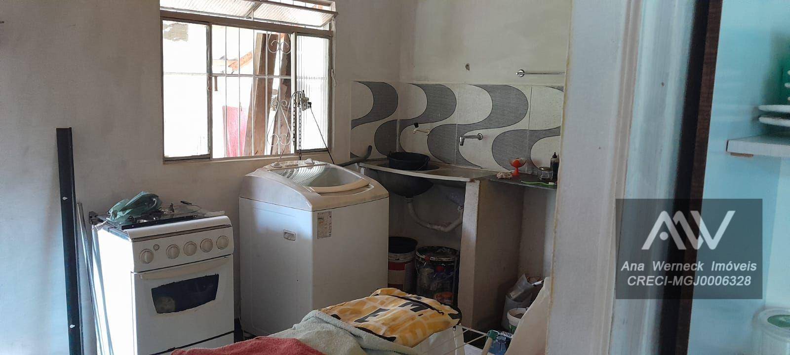Casa à venda com 2 quartos, 180m² - Foto 7