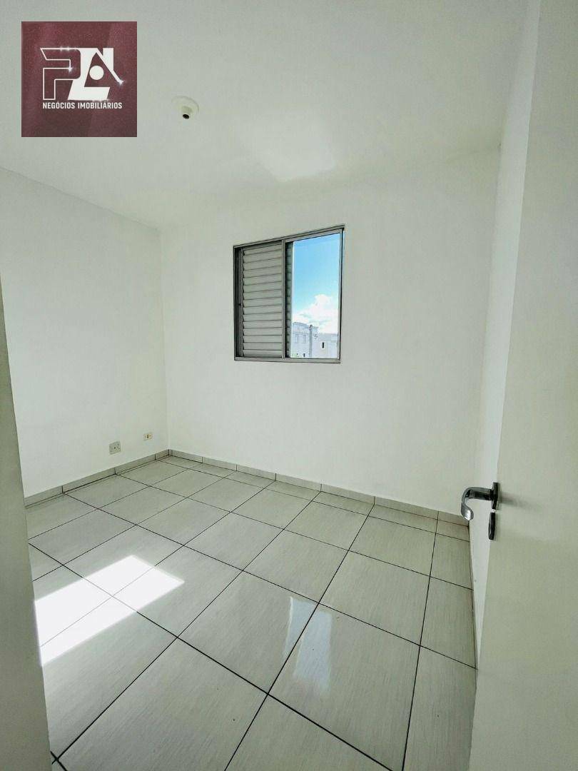 Apartamento à venda com 2 quartos, 46m² - Foto 2