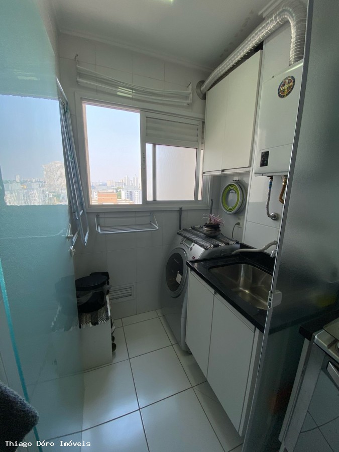 Apartamento à venda com 2 quartos, 67m² - Foto 11