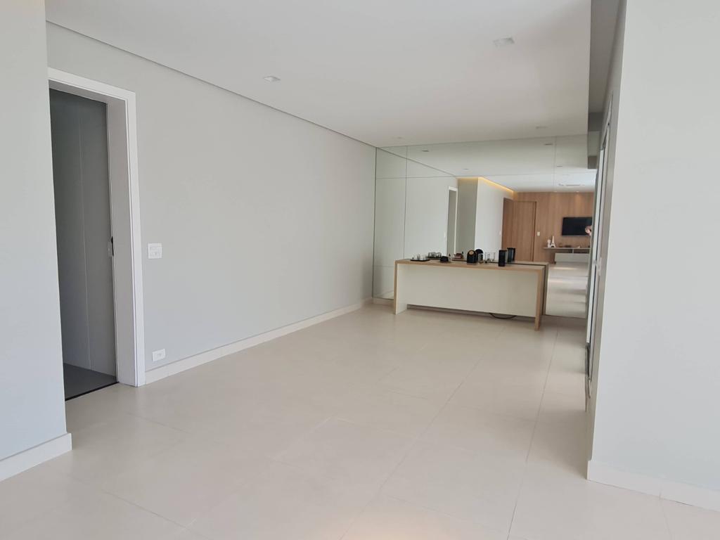 Apartamento à venda com 3 quartos, 178m² - Foto 14