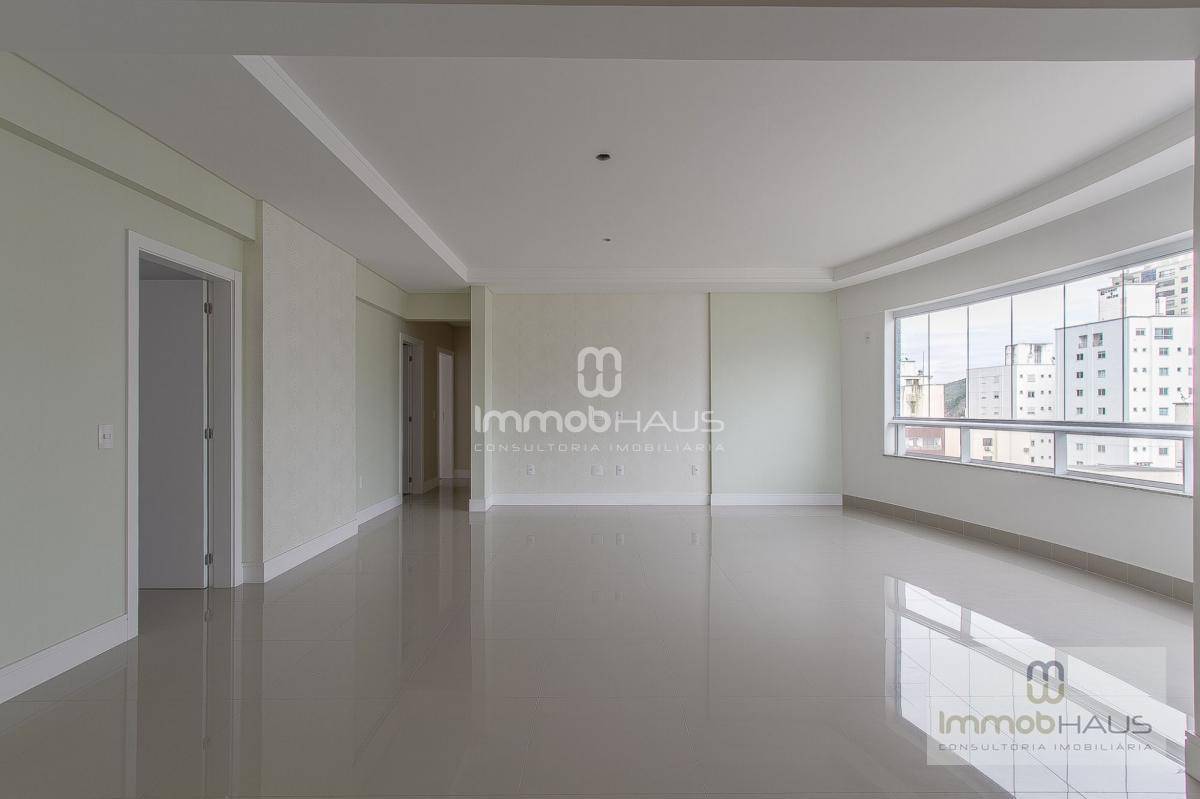 Apartamento à venda com 3 quartos, 122m² - Foto 15