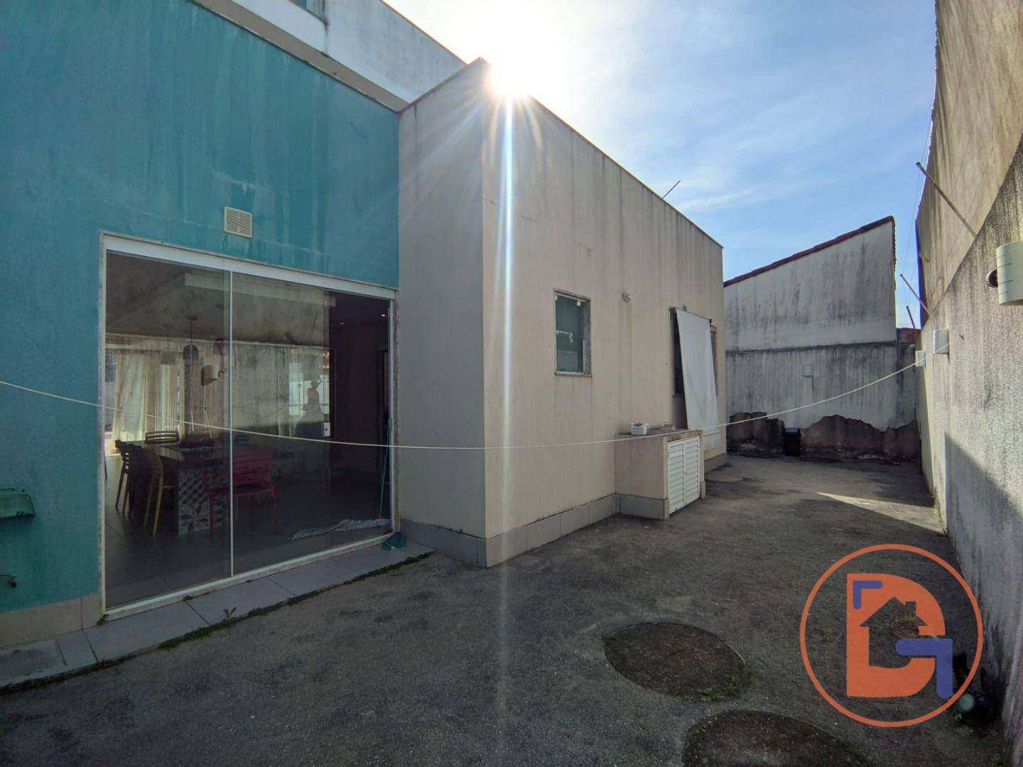 Casa à venda com 4 quartos, 220m² - Foto 7