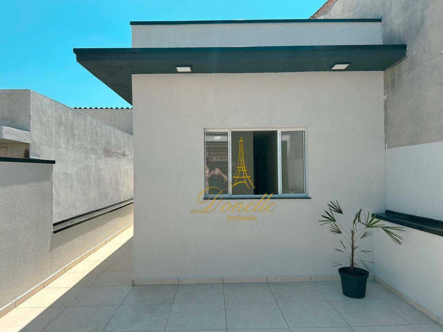 Casa à venda com 2 quartos, 60m² - Foto 3