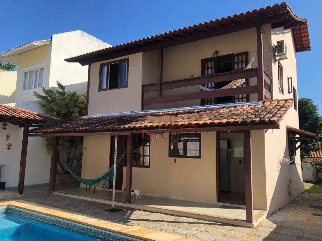 Casa de Condomínio à venda com 5 quartos, 274m² - Foto 1