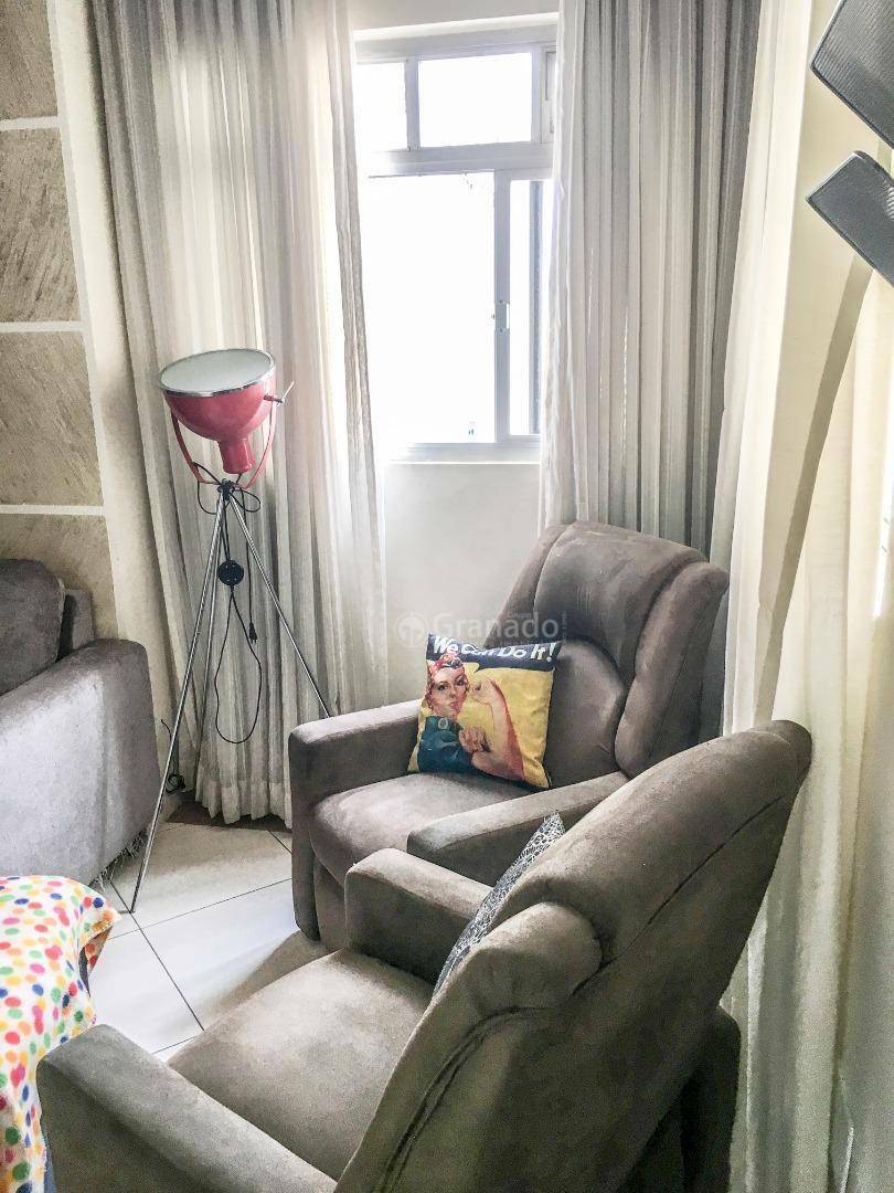 Apartamento à venda com 2 quartos, 90m² - Foto 5