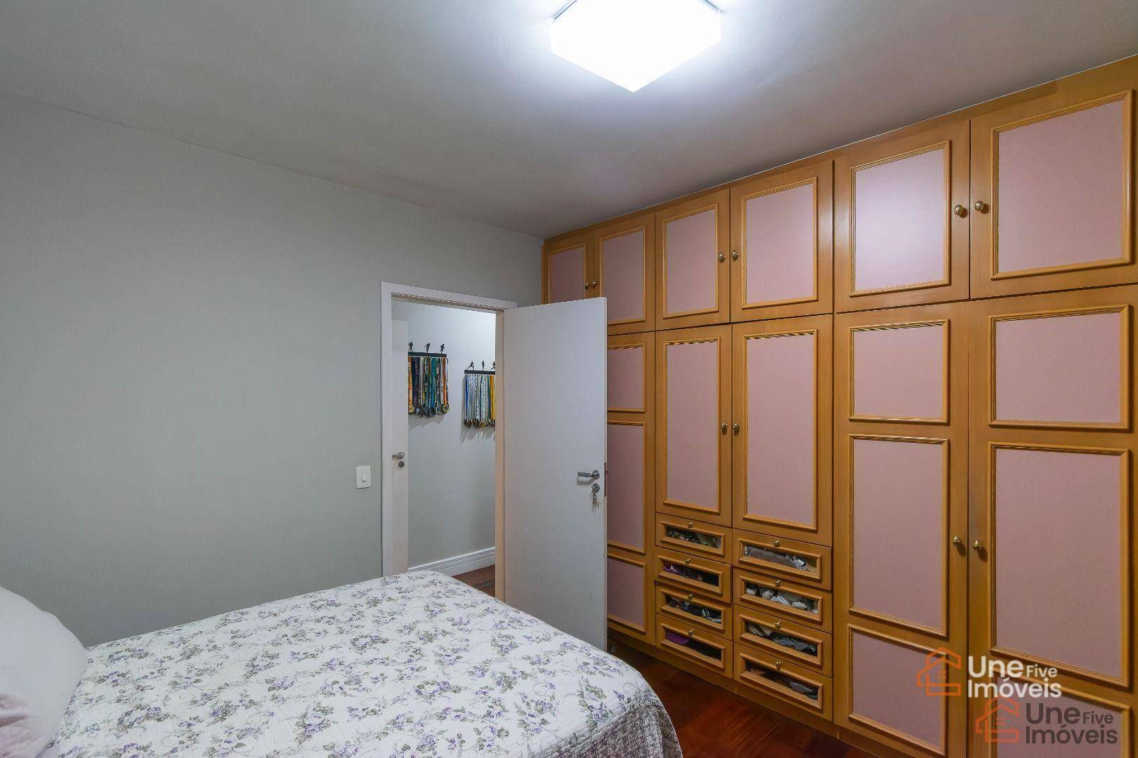 Casa à venda com 3 quartos, 188m² - Foto 19