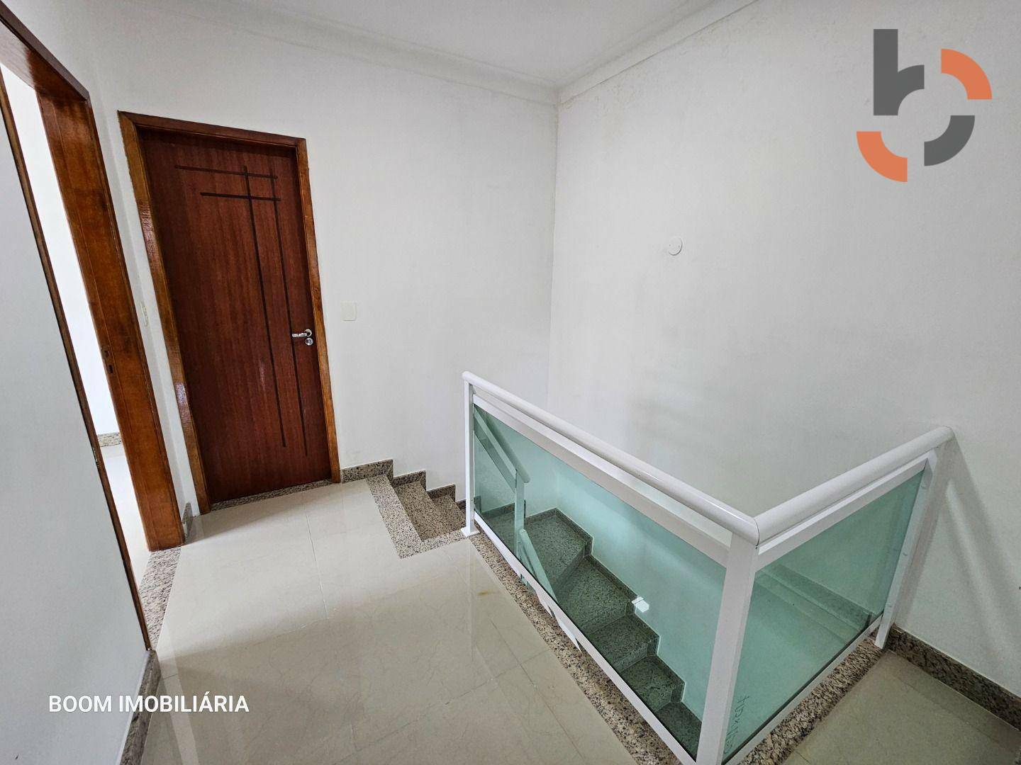 Casa à venda com 5 quartos, 218m² - Foto 20