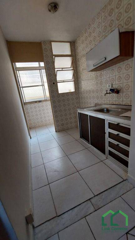 Apartamento à venda com 3 quartos, 76m² - Foto 11