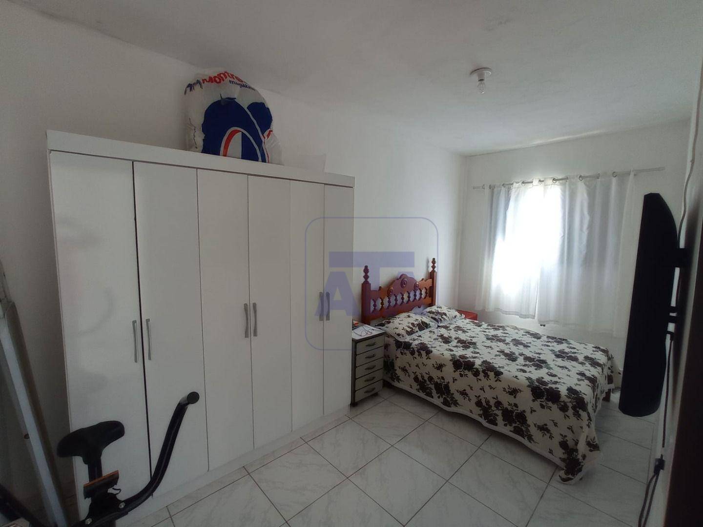 Casa à venda com 3 quartos, 131m² - Foto 4