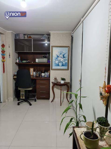 Apartamento à venda com 3 quartos, 80m² - Foto 4