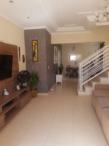 Casa à venda com 3 quartos, 240m² - Foto 35