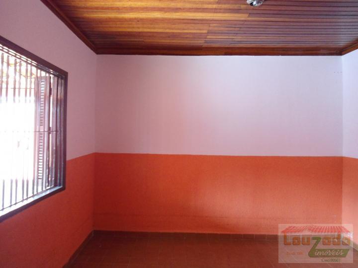 Casa à venda com 2 quartos, 250m² - Foto 4