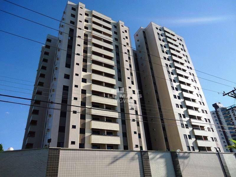 Apartamento à venda com 3 quartos, 97m² - Foto 25
