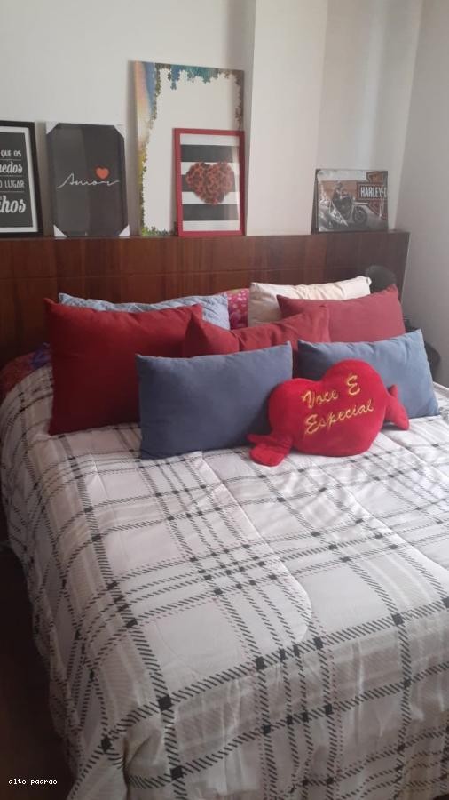 Apartamento à venda com 3 quartos, 90m² - Foto 12