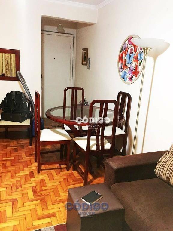 Apartamento à venda com 3 quartos, 97m² - Foto 13