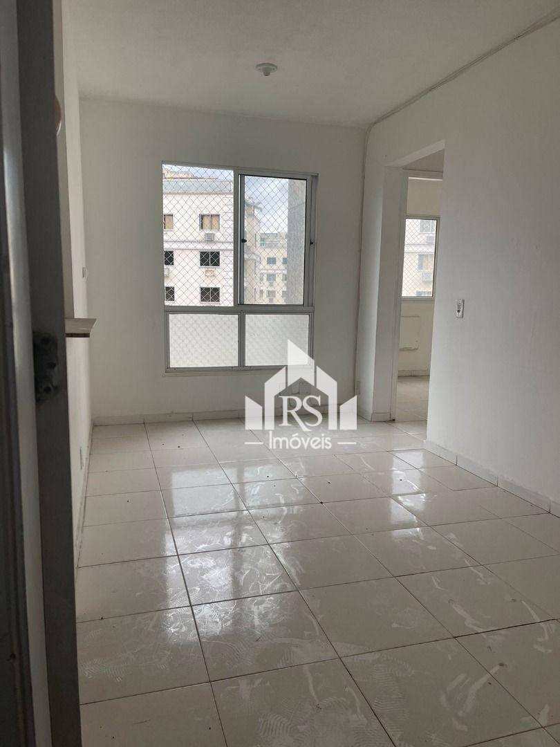 Apartamento à venda com 2 quartos, 60m² - Foto 19