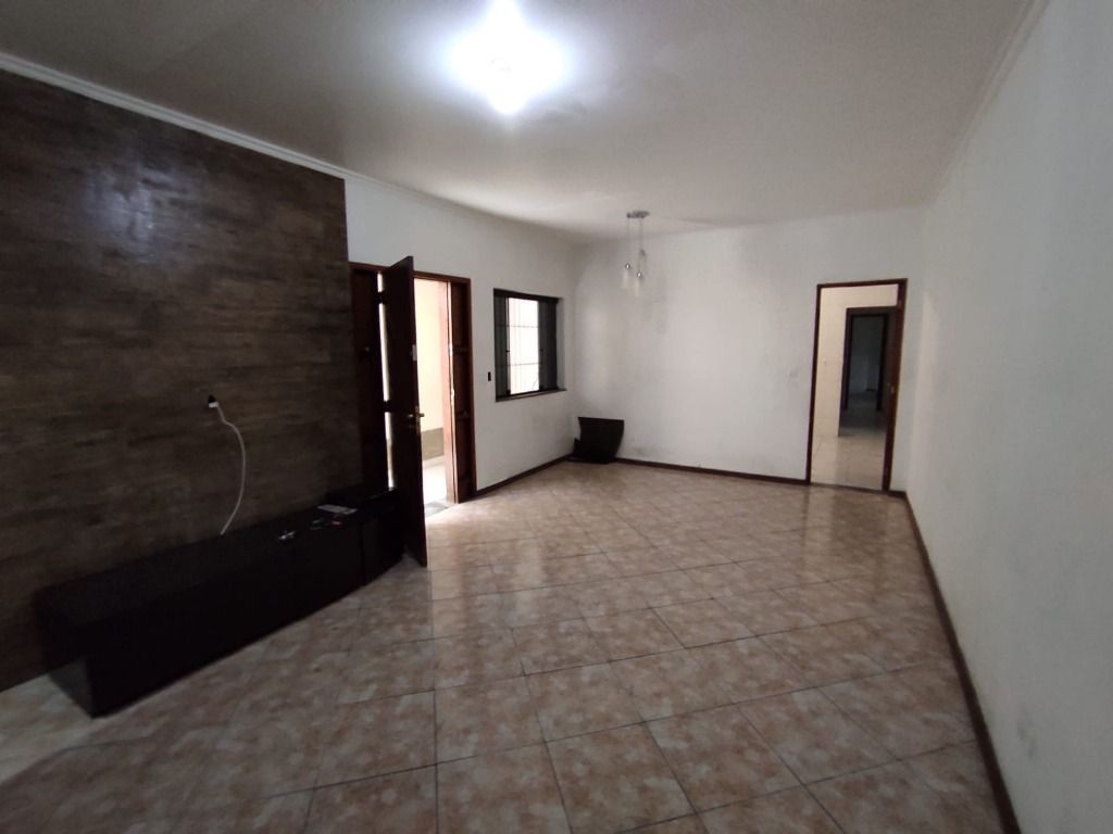 Casa à venda com 2 quartos, 150m² - Foto 17