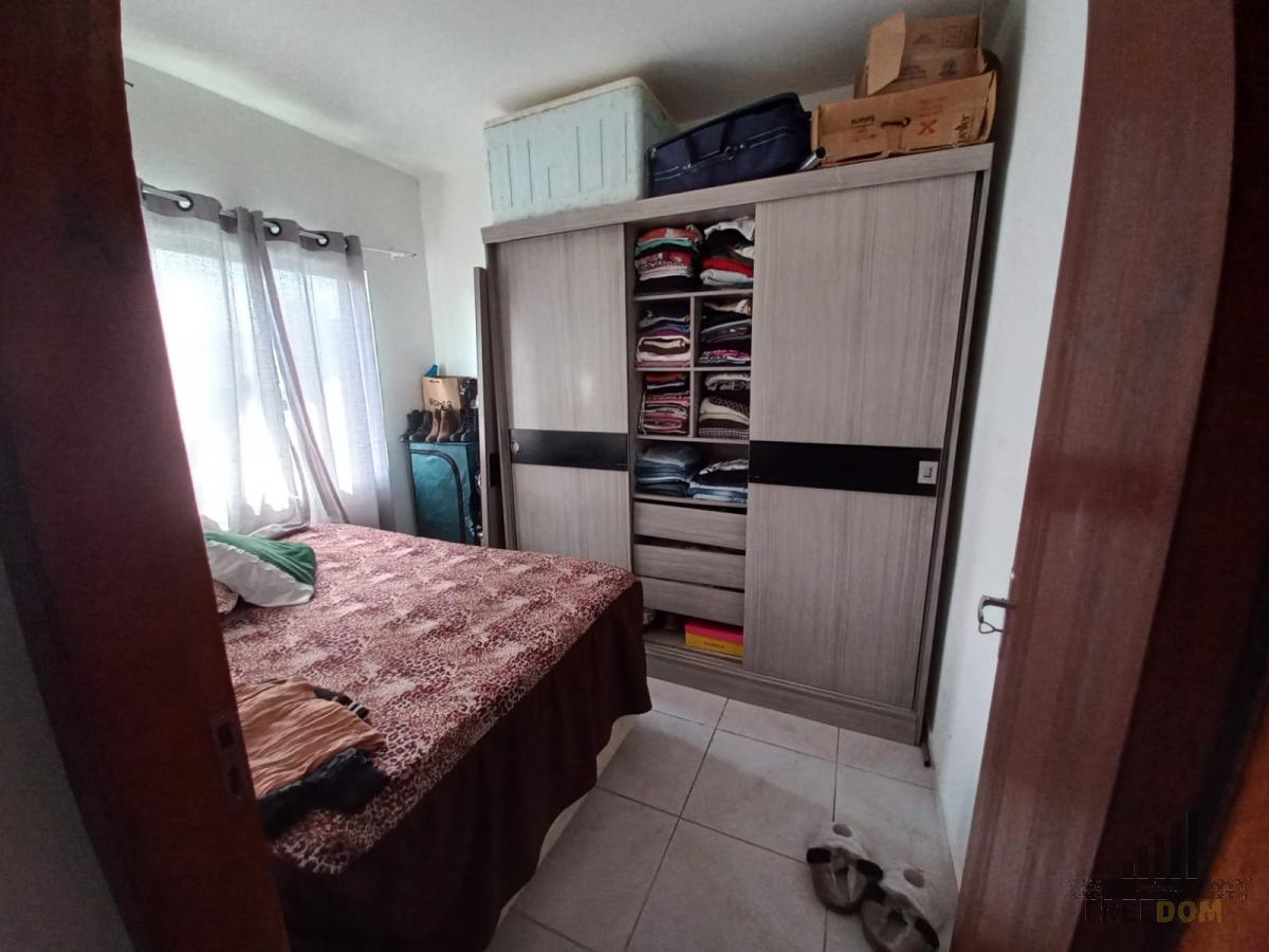 Casa à venda com 2 quartos, 98m² - Foto 9