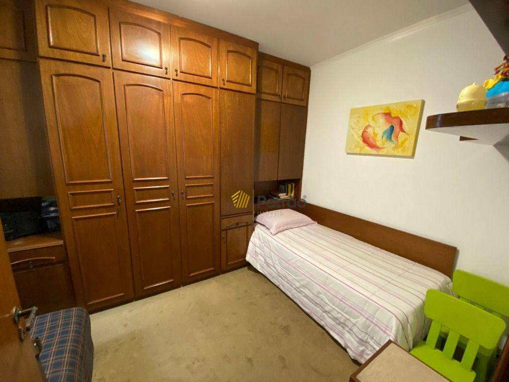 Sobrado à venda com 5 quartos, 248m² - Foto 9