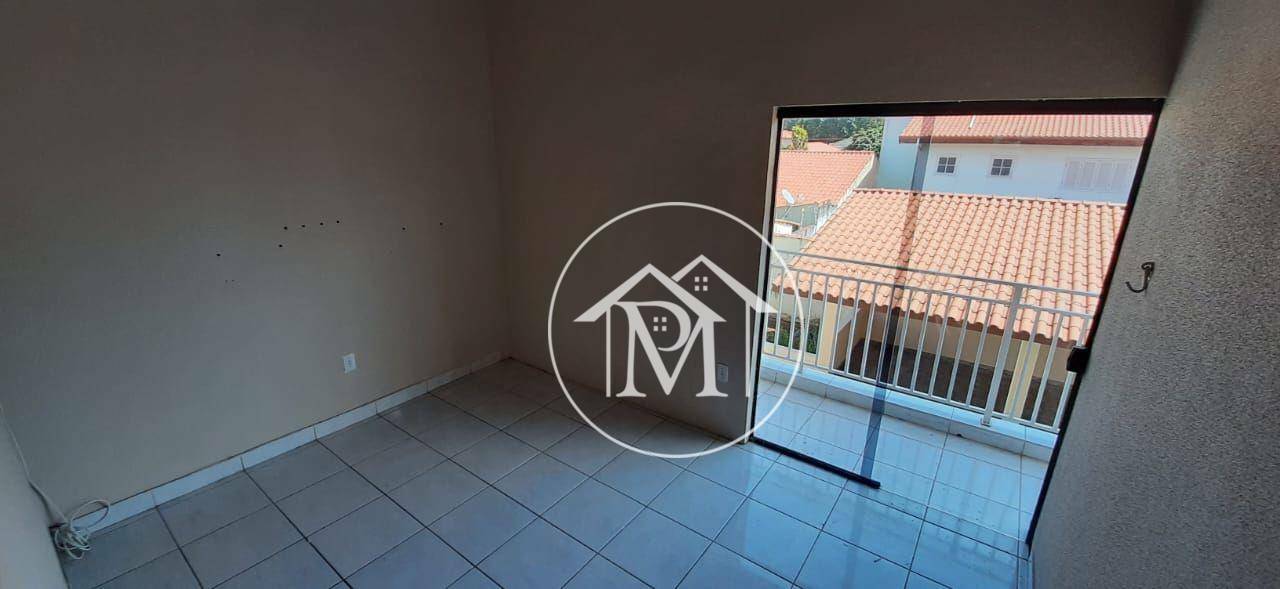 Casa à venda com 3 quartos, 180m² - Foto 9