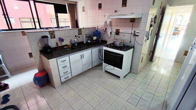 Apartamento à venda com 3 quartos, 189m² - Foto 17