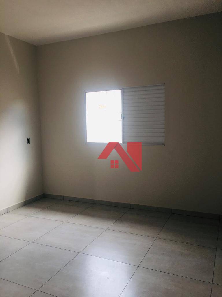 Casa à venda com 2 quartos, 63m² - Foto 13