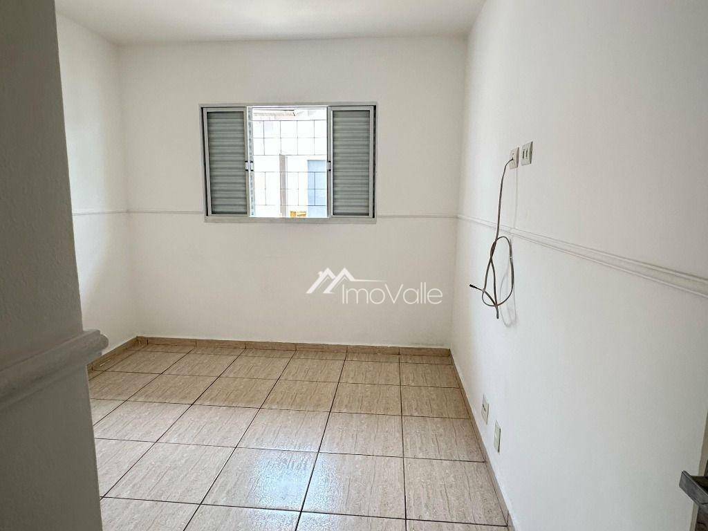 Casa para alugar com 3 quartos, 200m² - Foto 13