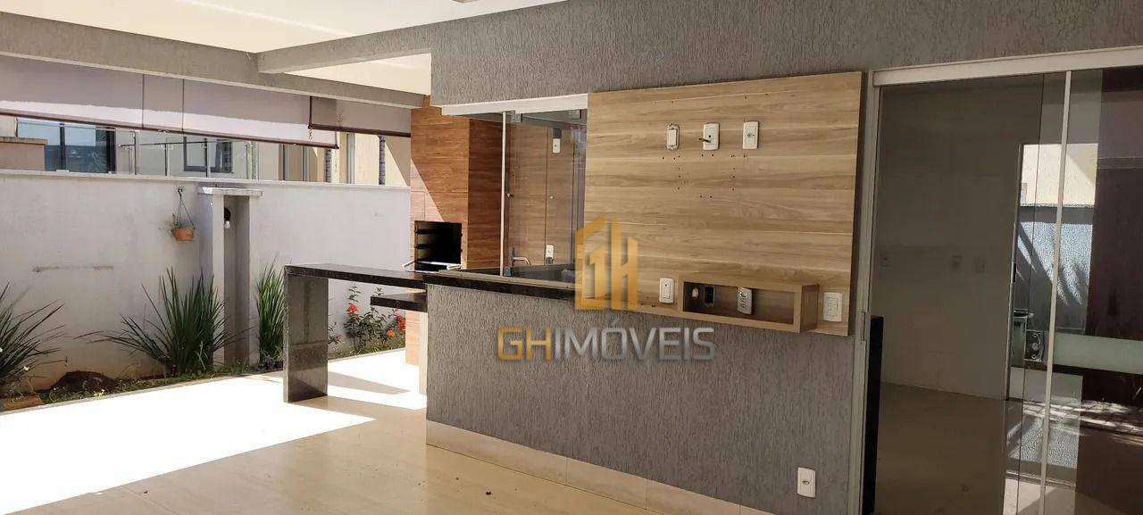Casa de Condomínio à venda e aluguel com 3 quartos, 217m² - Foto 4