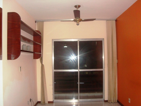 Apartamento à venda com 3 quartos, 77m² - Foto 2