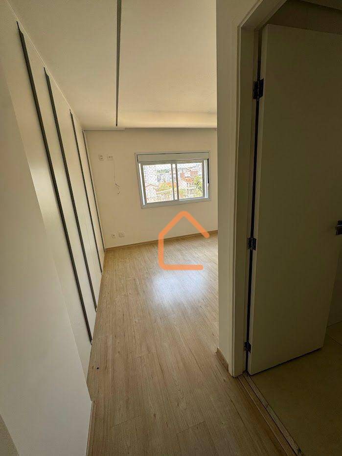 Apartamento para alugar com 3 quartos, 120m² - Foto 7