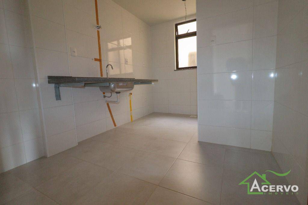 Apartamento à venda com 2 quartos, 61m² - Foto 8