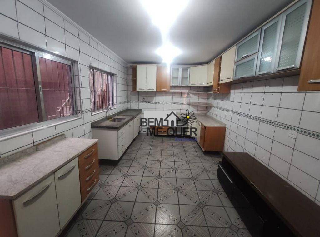 Sobrado à venda com 3 quartos, 197m² - Foto 27