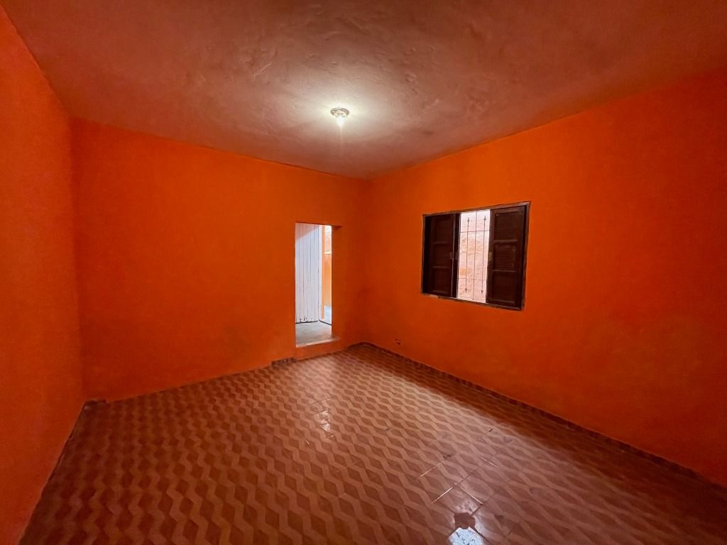 Casa à venda com 2 quartos, 90m² - Foto 13