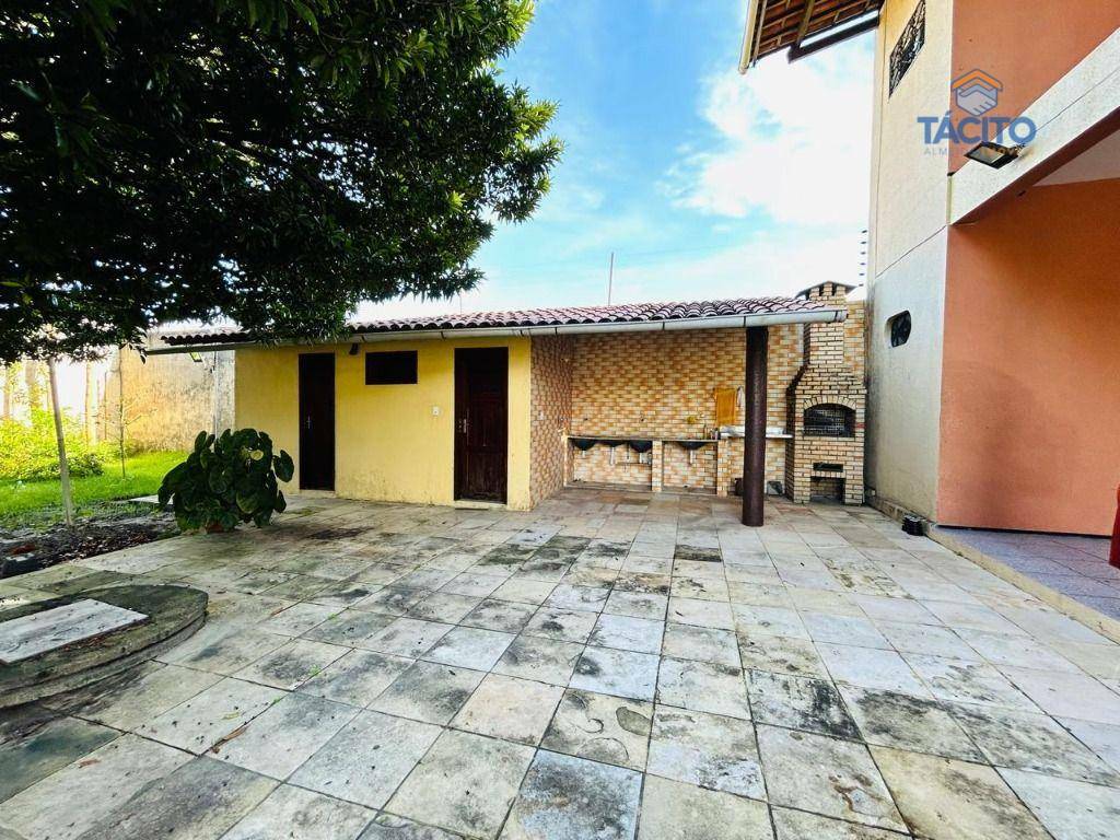 Casa à venda com 5 quartos, 284m² - Foto 15