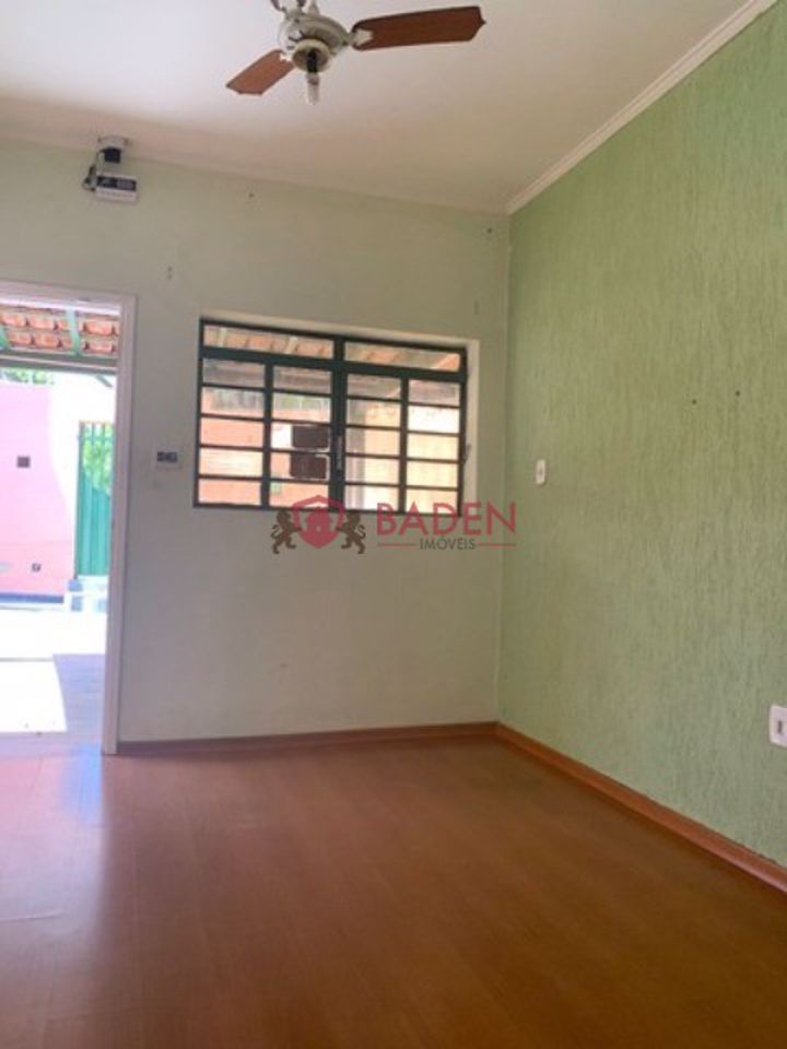 Casa à venda com 4 quartos, 167m² - Foto 9