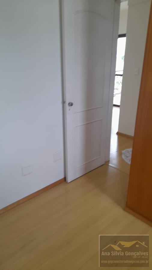 Apartamento à venda com 2 quartos, 72m² - Foto 23