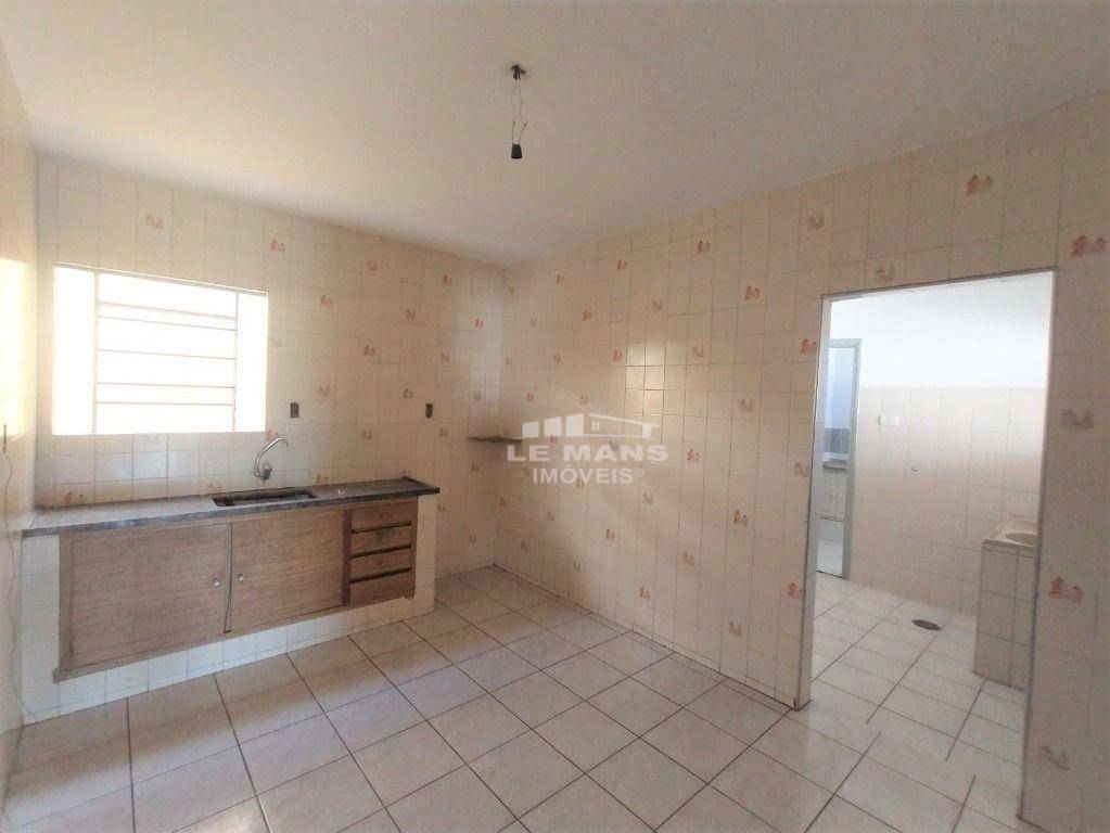 Casa à venda com 3 quartos, 101m² - Foto 16