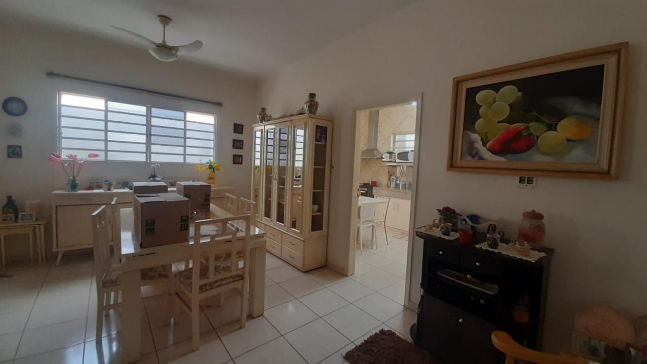 Casa à venda com 4 quartos, 350m² - Foto 6