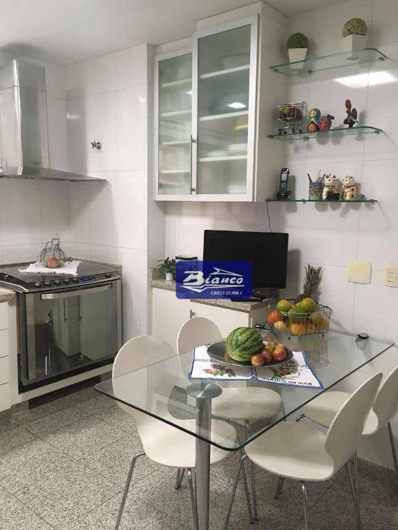 Apartamento à venda com 3 quartos, 190m² - Foto 12