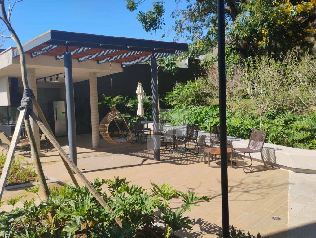 Apartamento para alugar com 2 quartos, 68m² - Foto 19
