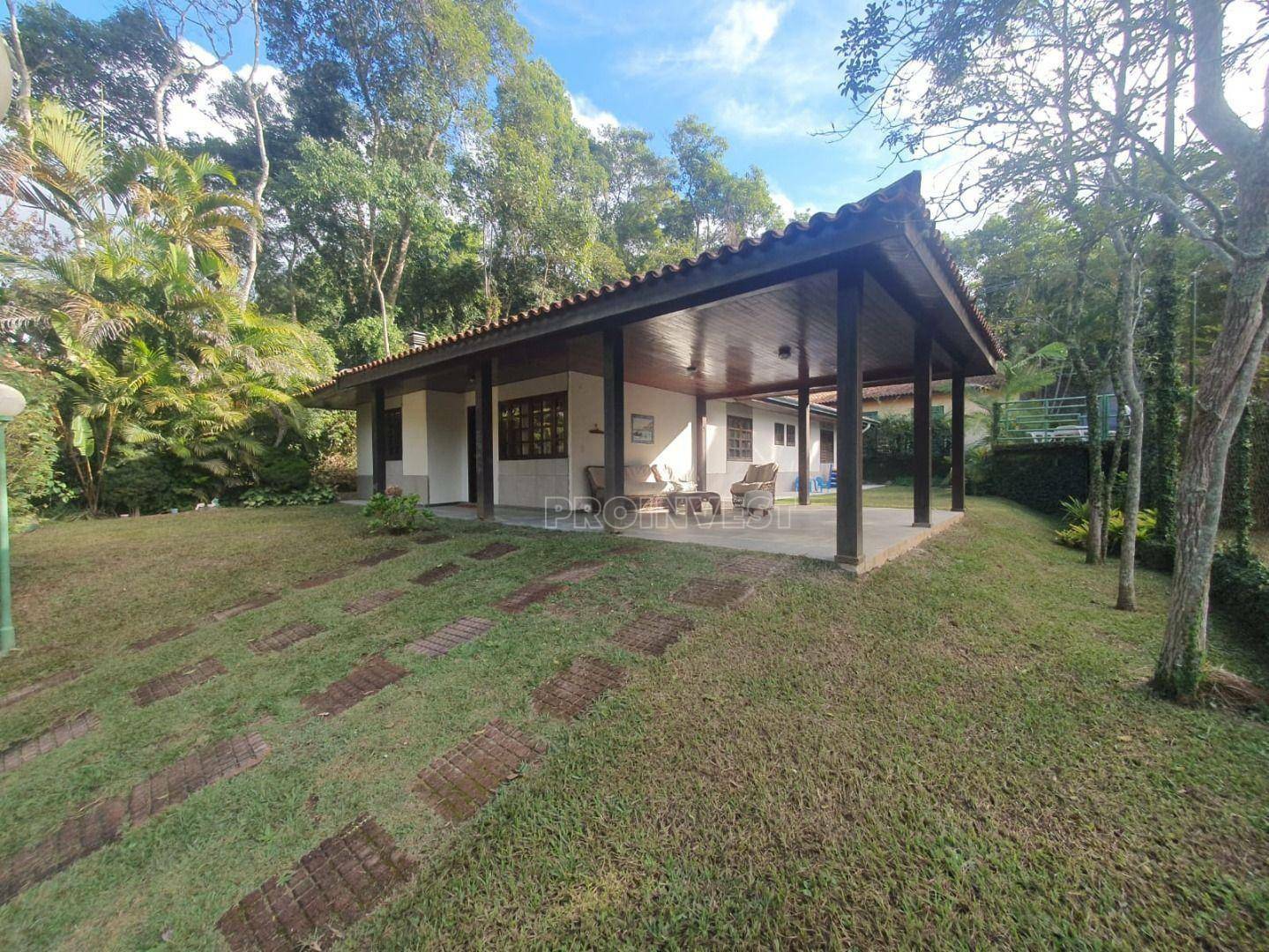 Casa de Condomínio à venda e aluguel com 3 quartos, 220m² - Foto 1