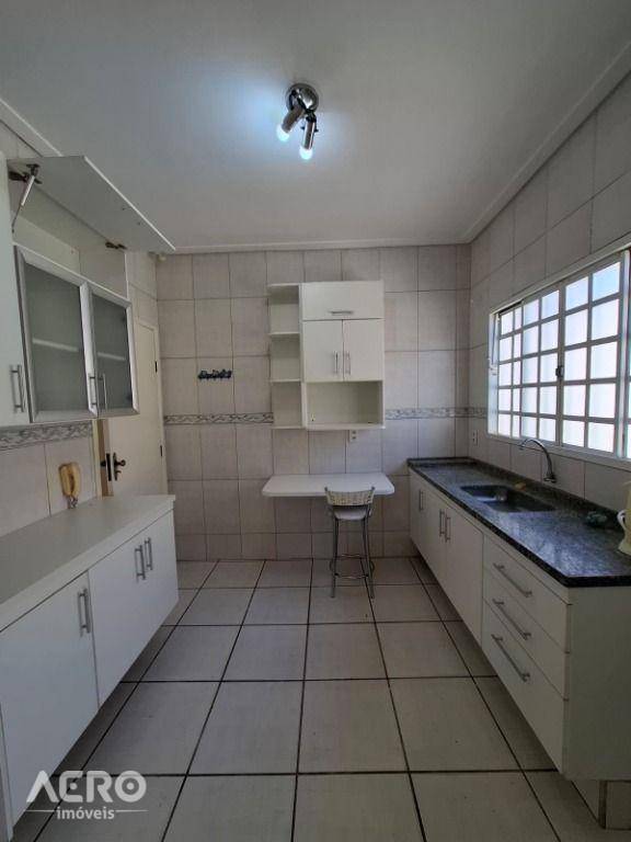 Casa, 3 quartos, 100 m² - Foto 3