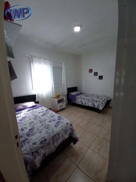 Sobrado à venda com 2 quartos, 240m² - Foto 44