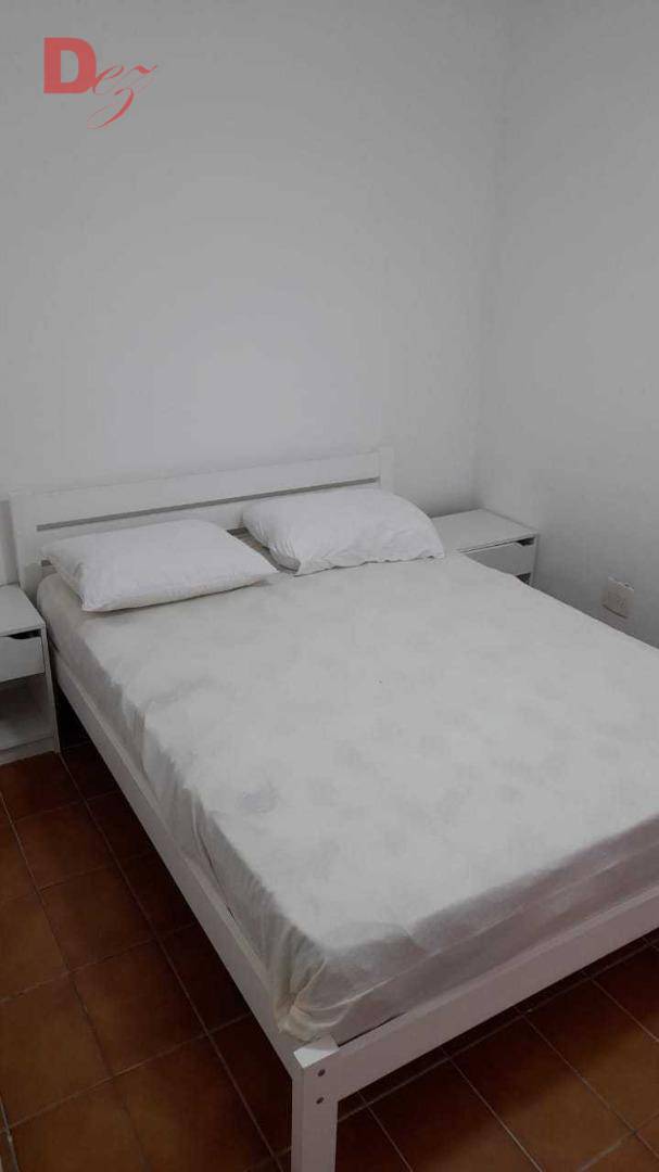 Apartamento à venda com 2 quartos, 70m² - Foto 4