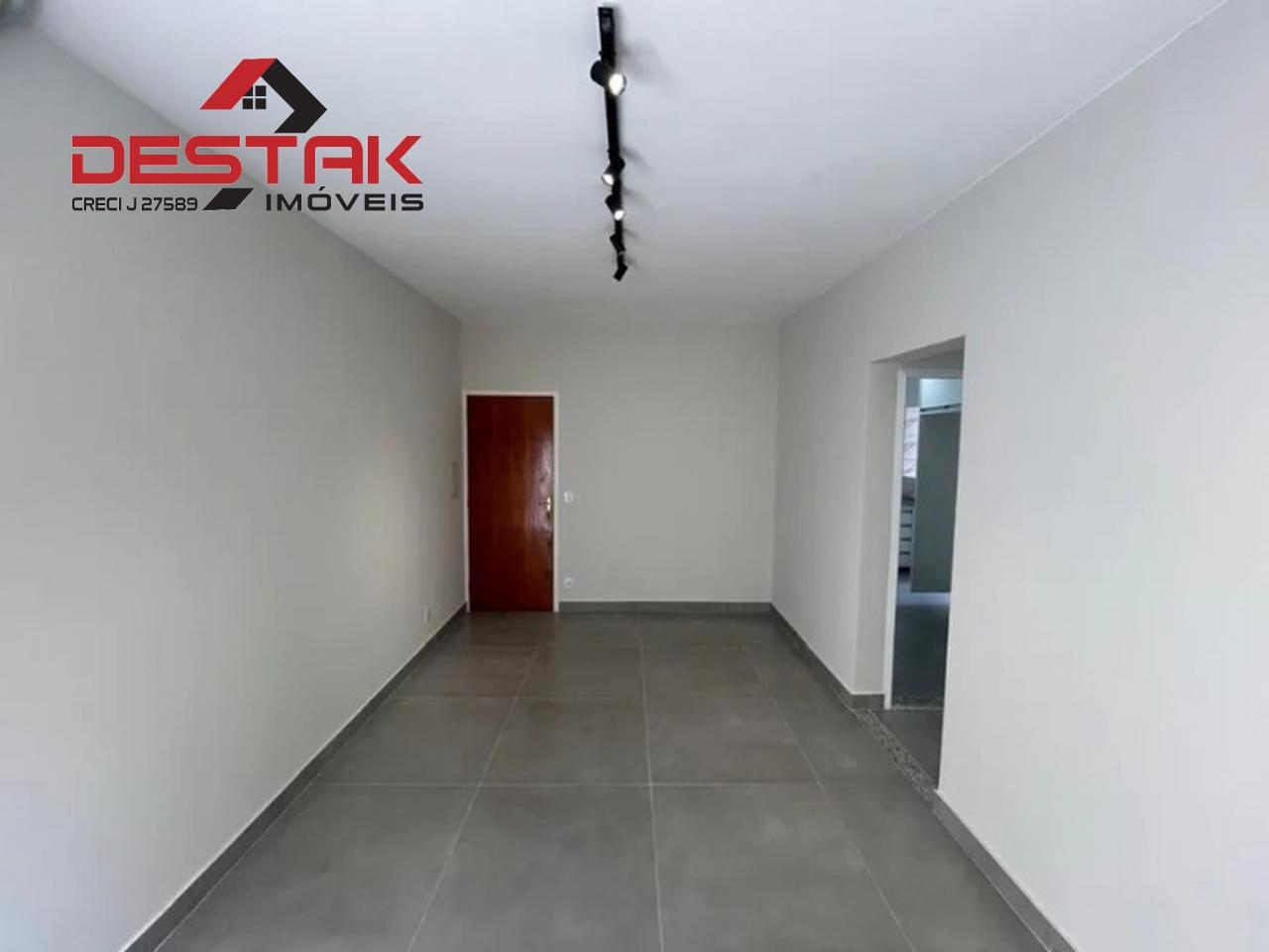 Apartamento à venda com 3 quartos, 86m² - Foto 4